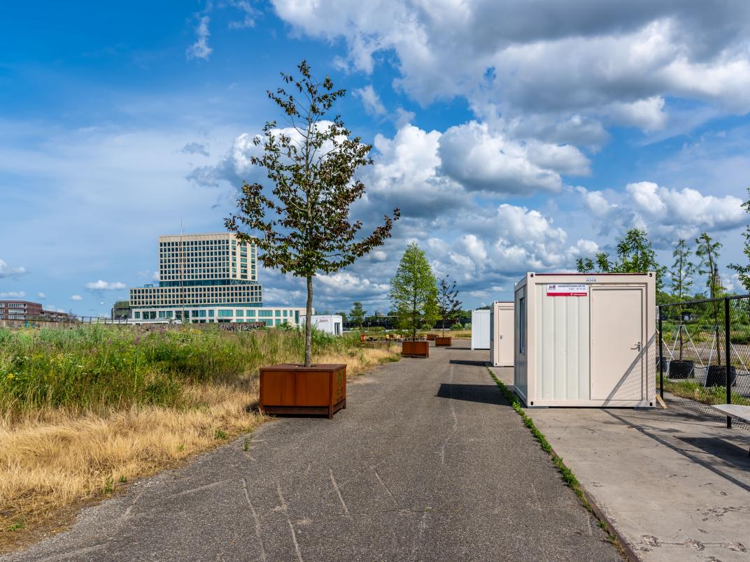 Gerechtgebouw te zien vanuit 't Zoet
